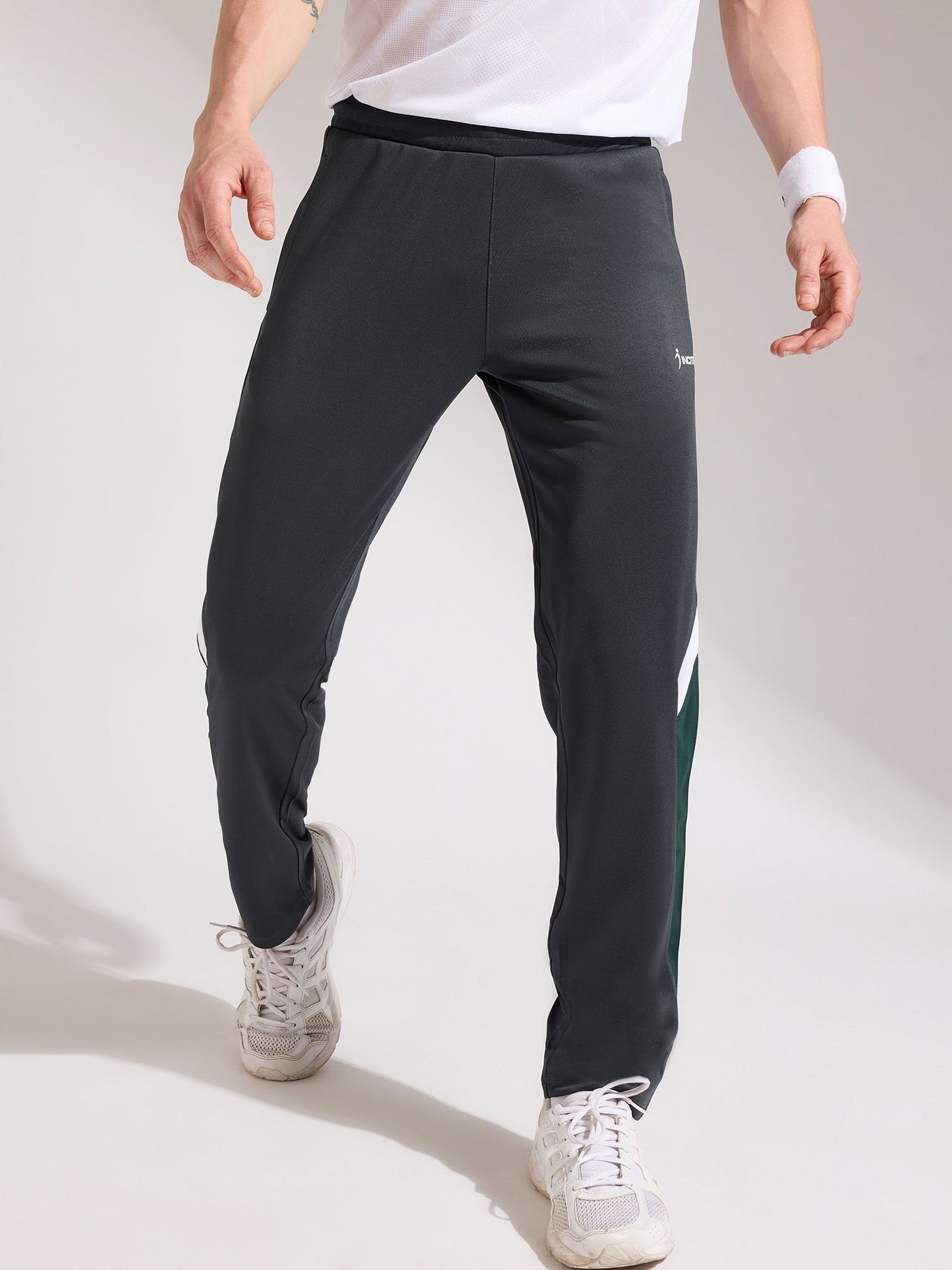 Trackpants