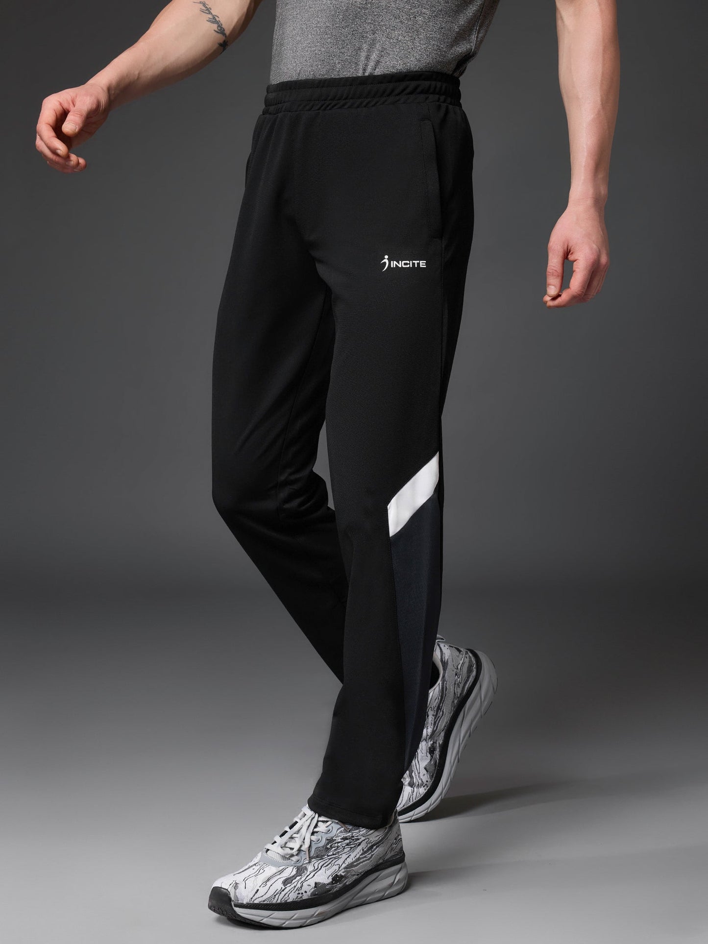 Trackpants