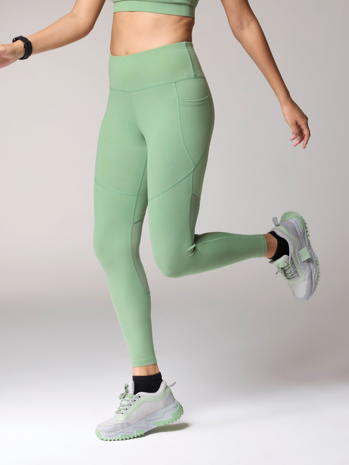 Aero Pocket Mesh Tights