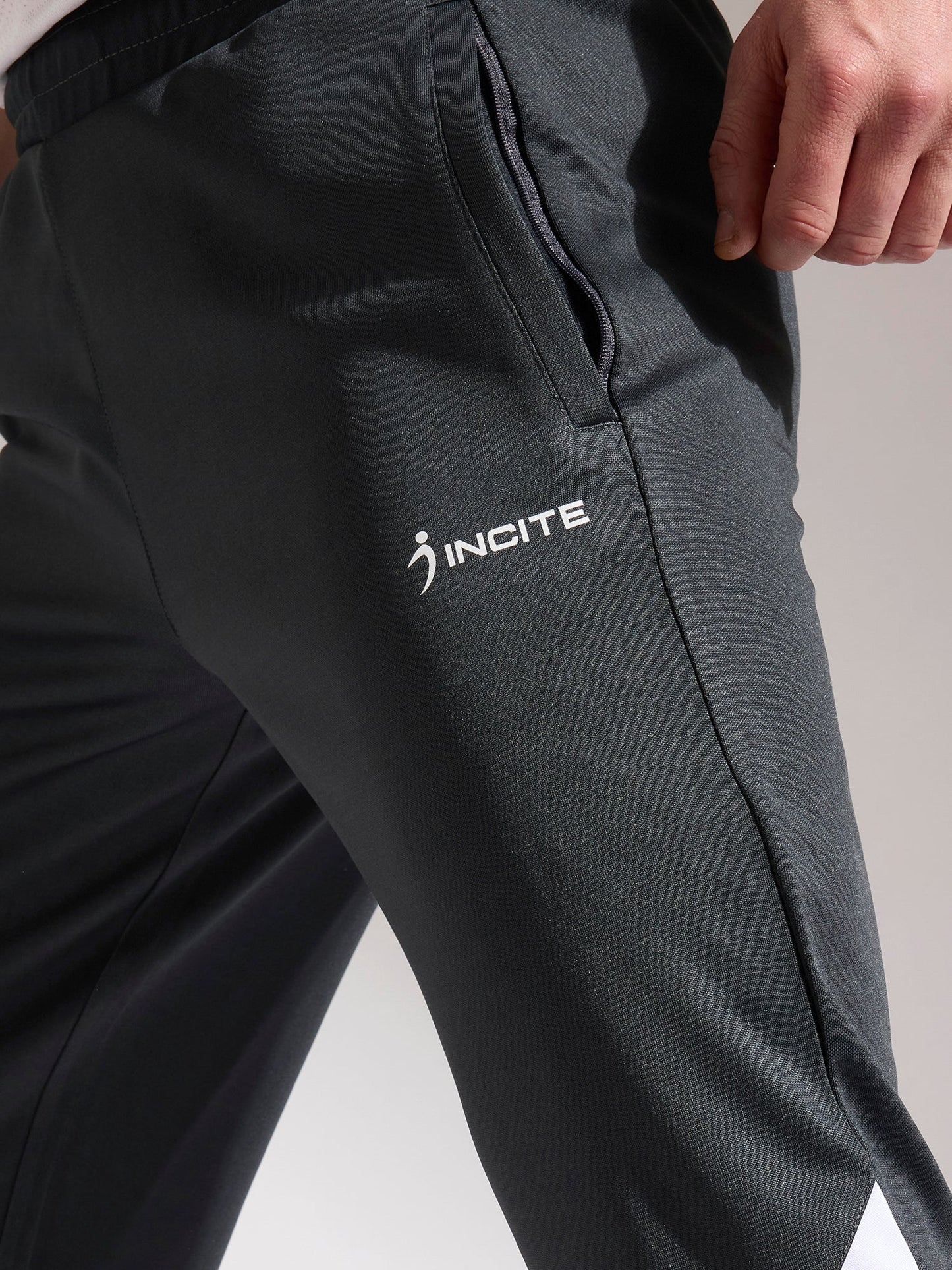 Trackpants