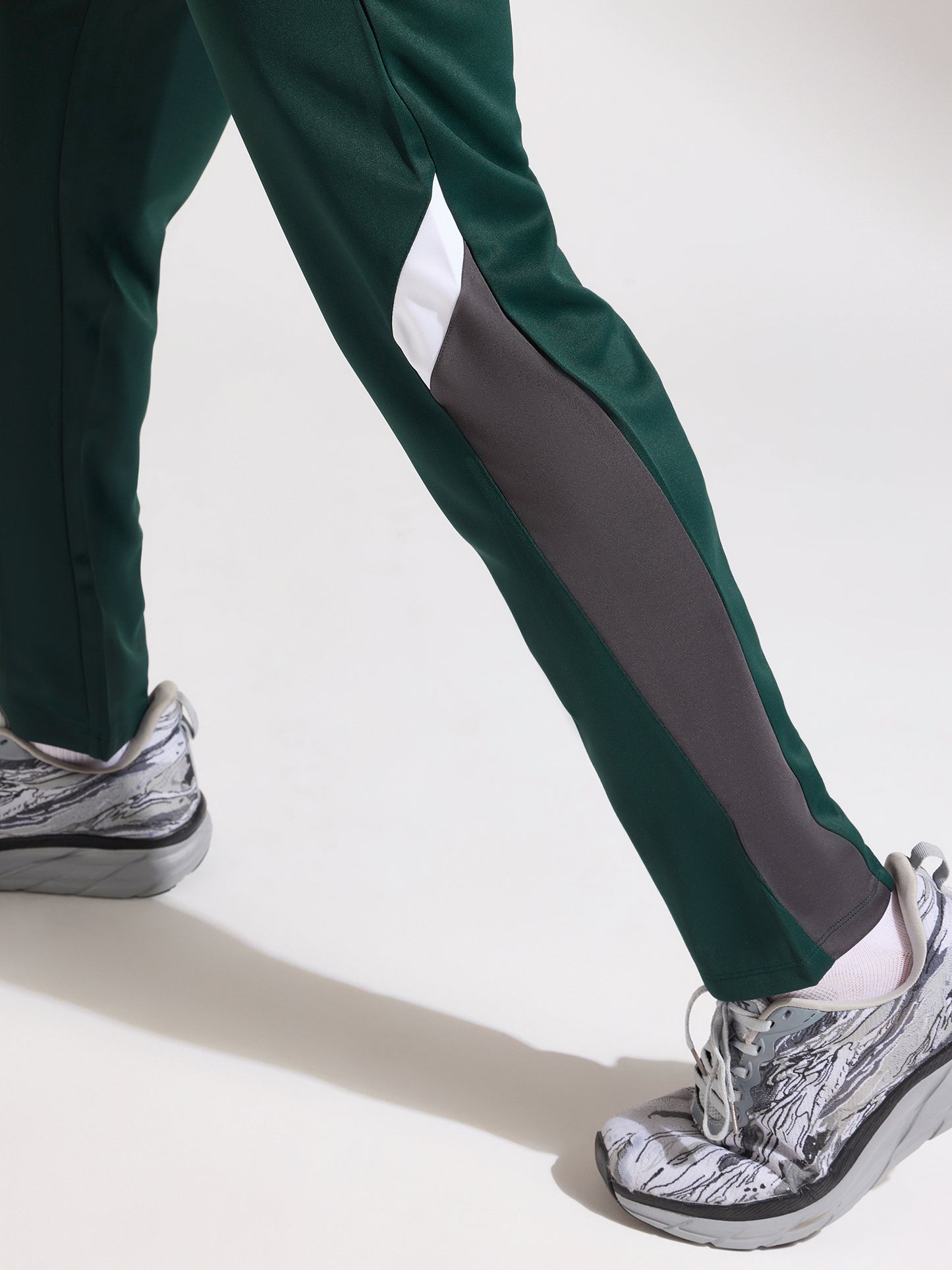 Trackpants